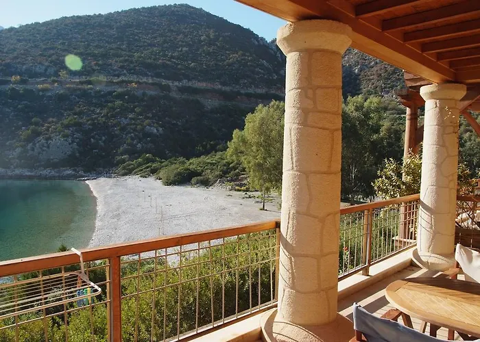 Secret Arcadia Bay - Maisonette Breathtaking Sea & Mountain View-just On The